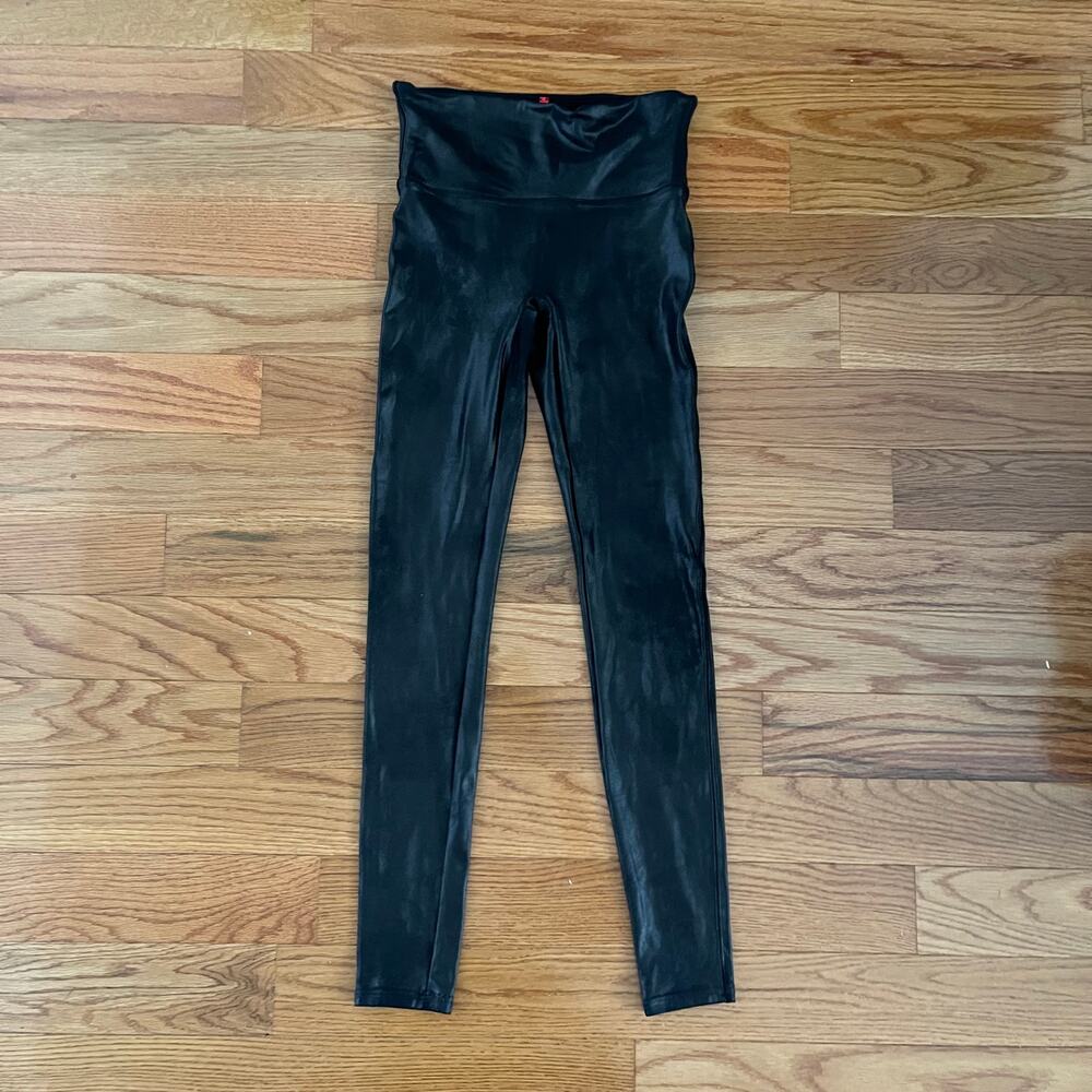 Spanx Womens M Faux Leather Leggings Black Slimming Edgy High Waisted Slimming